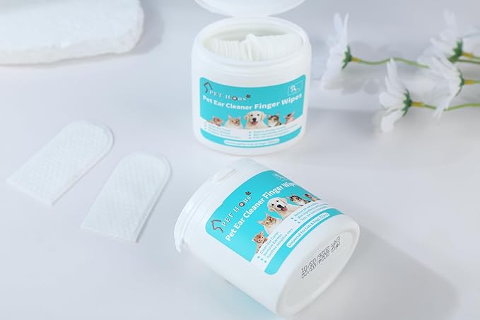 Dog Ear Wipes.Ear Cleansing Finger Wipes for Cats & Rabbit | Sooths & Deodorizes |Grooming Kit Care for Pets Ears. 50 Disposable Wipes.