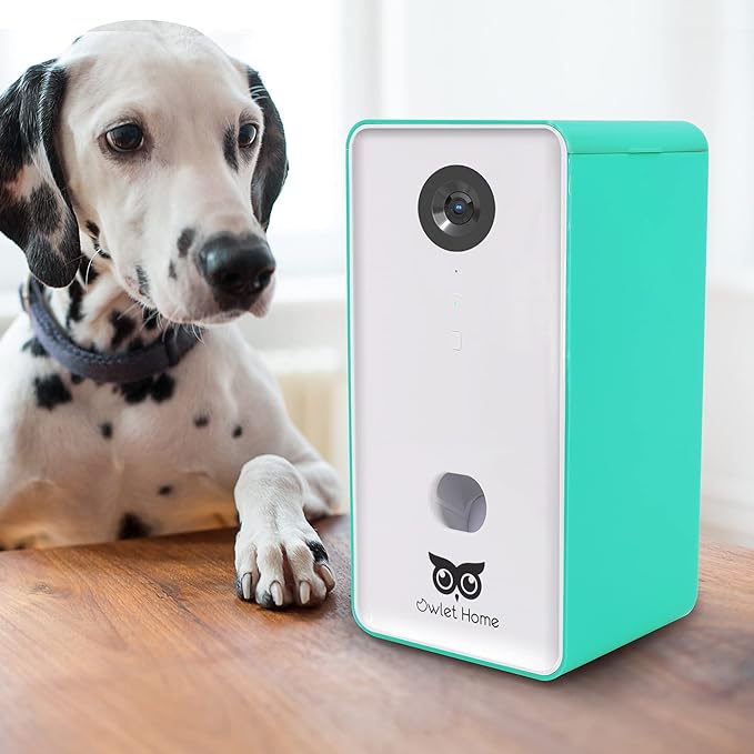 Pet Camera with Treat Dispenser Tossing for Dogs/Cats, 2.4Ghz & 5Ghz WiFi, 1080P Camera, Live Video, Auto Night Vision, 2-Way Audio, Compatible with Alexa, pre-Recorded Voice Message