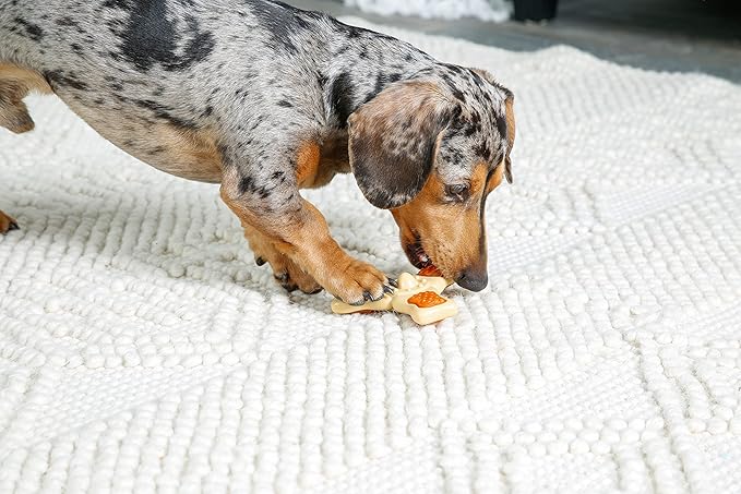 Hartz Chew ‘n Clean Chew Toy and Treat in One Chicken Flavored Tri-Point Dog Toy, Small