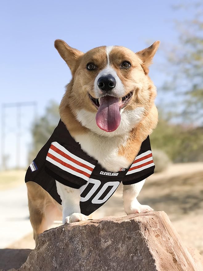 NFL Cleveland Browns Dog Jersey, Size: Large. Best Football Jersey Costume for Dogs & Cats. Licensed Jersey Shirt