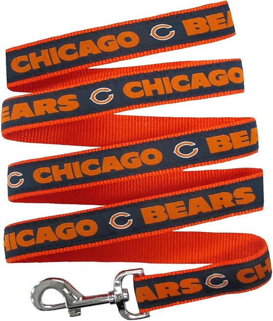 NFL PET Leash, Medium, Chicago Bears Dog Leash, Football Team Leash for Dogs & Cats. A Shiny & Colorful Dog & Cat Leash with Embroidered Team Name/Logo Licensed by the NFL