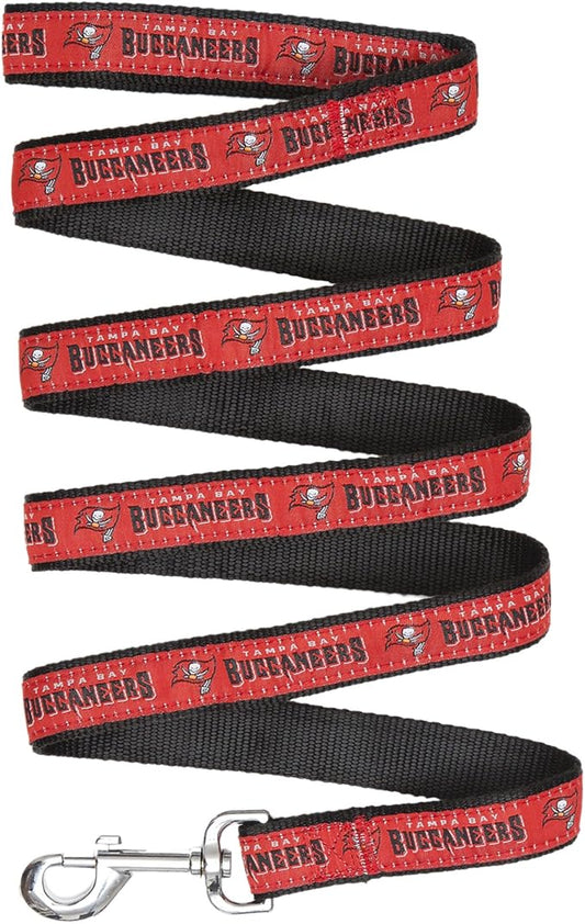 NFL PET Leash, Medium, Tampa Bay Buccaneers Dog Leash, Football Team Leash for Dogs & Cats. A Shiny & Colorful Dog & Cat Leash with Embroidered Team Name/Logo Licensed by the NFL