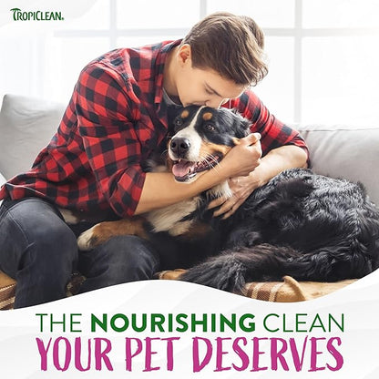 TropiClean Berry & Coconut Dog Wipes for Paws and Butt | Deep Cleaning Dog Grooming Wipes | Safe for The Face | Cat Friendly | 100 Count