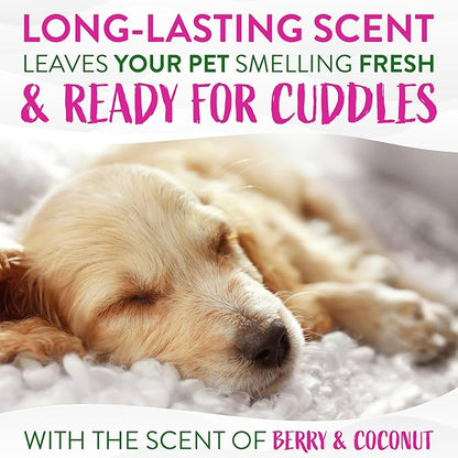 TropiClean Berry & Coconut Dog Wipes for Paws and Butt | Deep Cleaning Dog Grooming Wipes | Safe for The Face | Cat Friendly | 20 Count