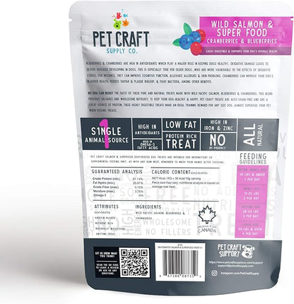 Pet Craft Supply Wild Caught Pure Dehydrated Pacific Salmon Blueberry Cranberry Superfood Healthy High in Antioxidants Vitamins Fish Oil for Small Medium Large Dog Puppy Training Treats