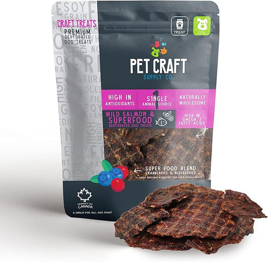 Pet Craft Supply Wild Caught Pure Dehydrated Pacific Salmon Blueberry Cranberry Superfood Healthy High in Antioxidants Vitamins Fish Oil for Small Medium Large Dog Puppy Training Treats